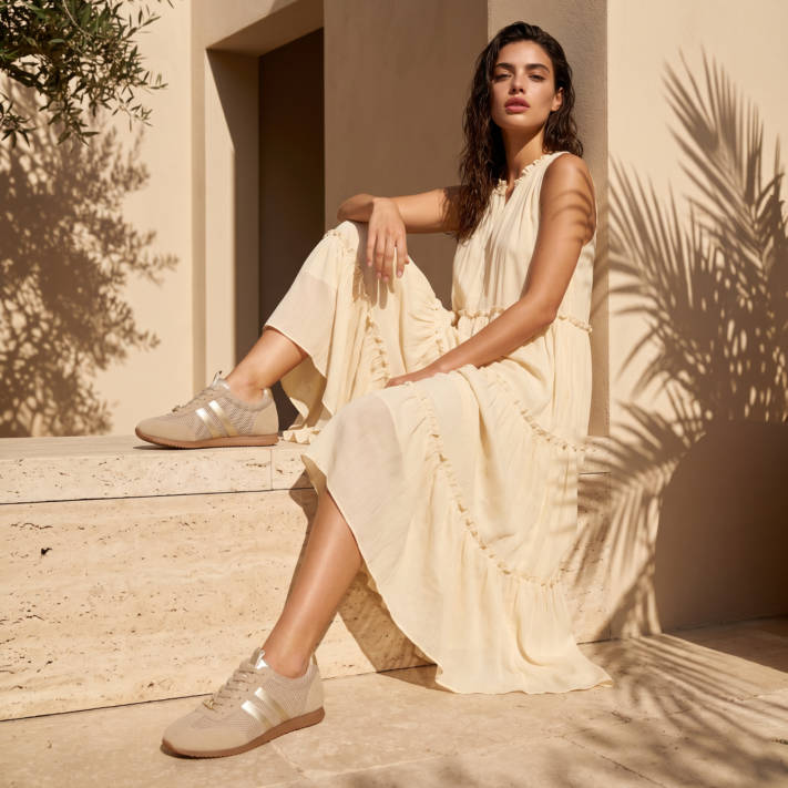 Beige sneaker