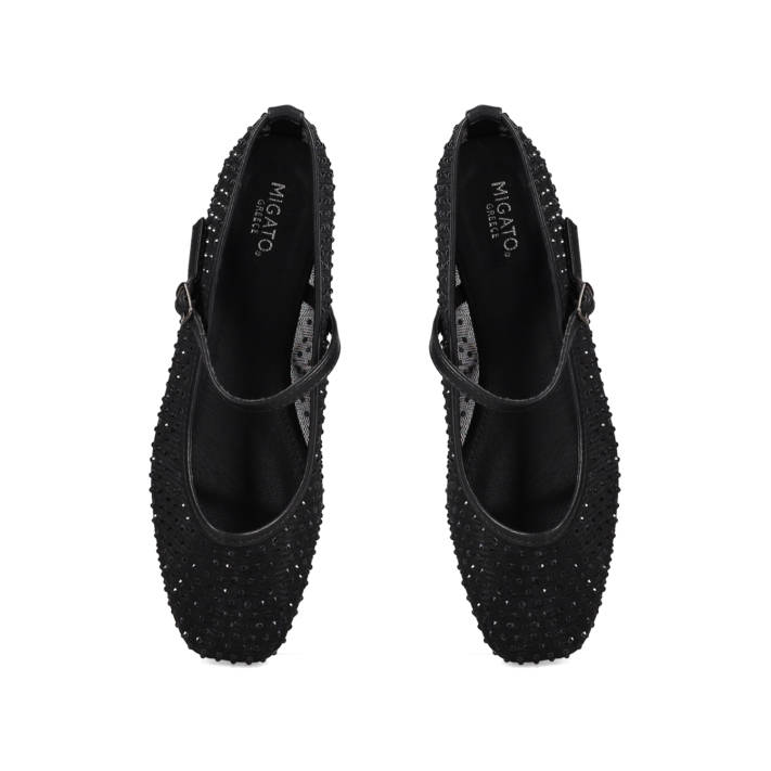 Black ballet flat