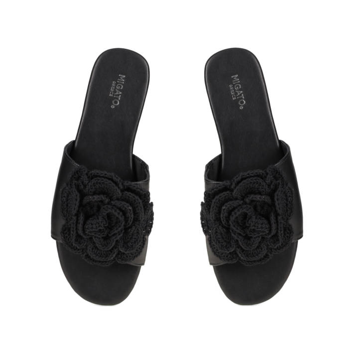 Black sandal