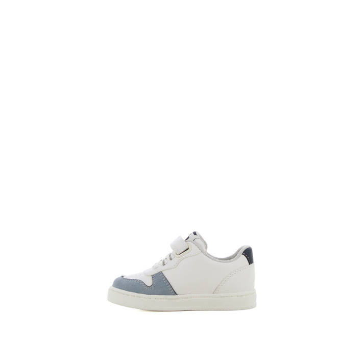 Λευκό παιδικό sneaker