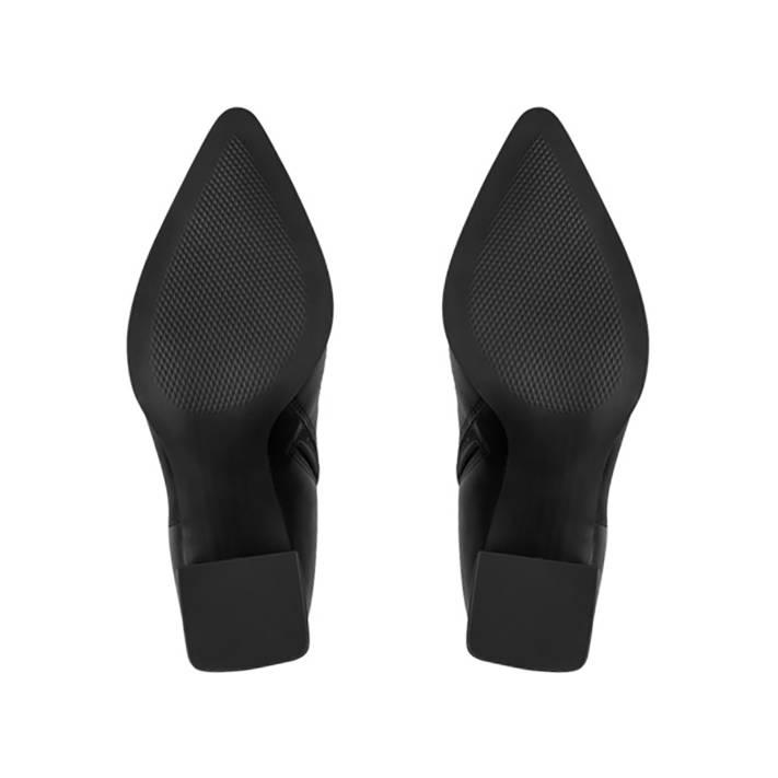 Black boot