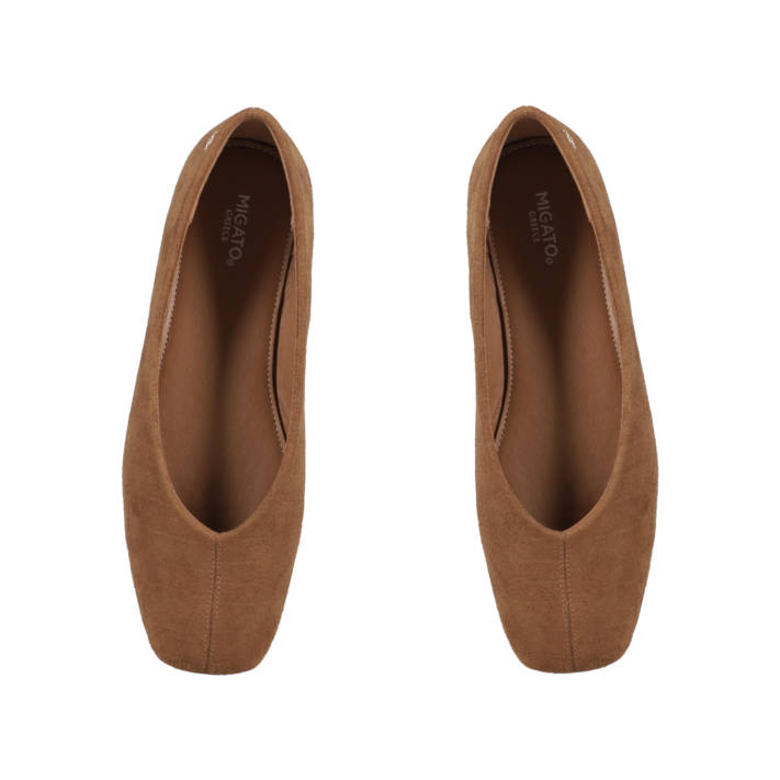 Camel ballet flat