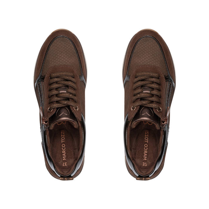 Καφέ sneaker