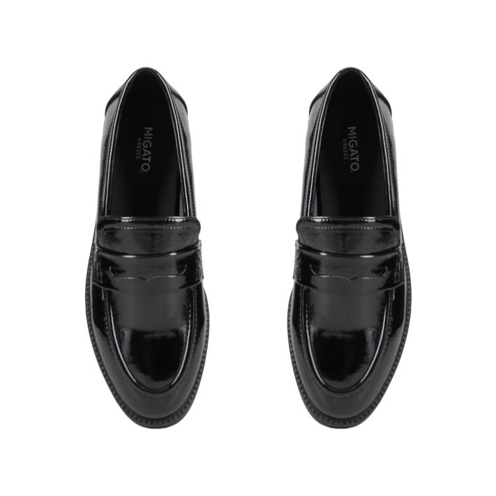 Μαύρο loafer λουστρίνι