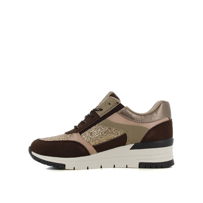 Καφέ sneaker