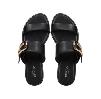 Black sandal