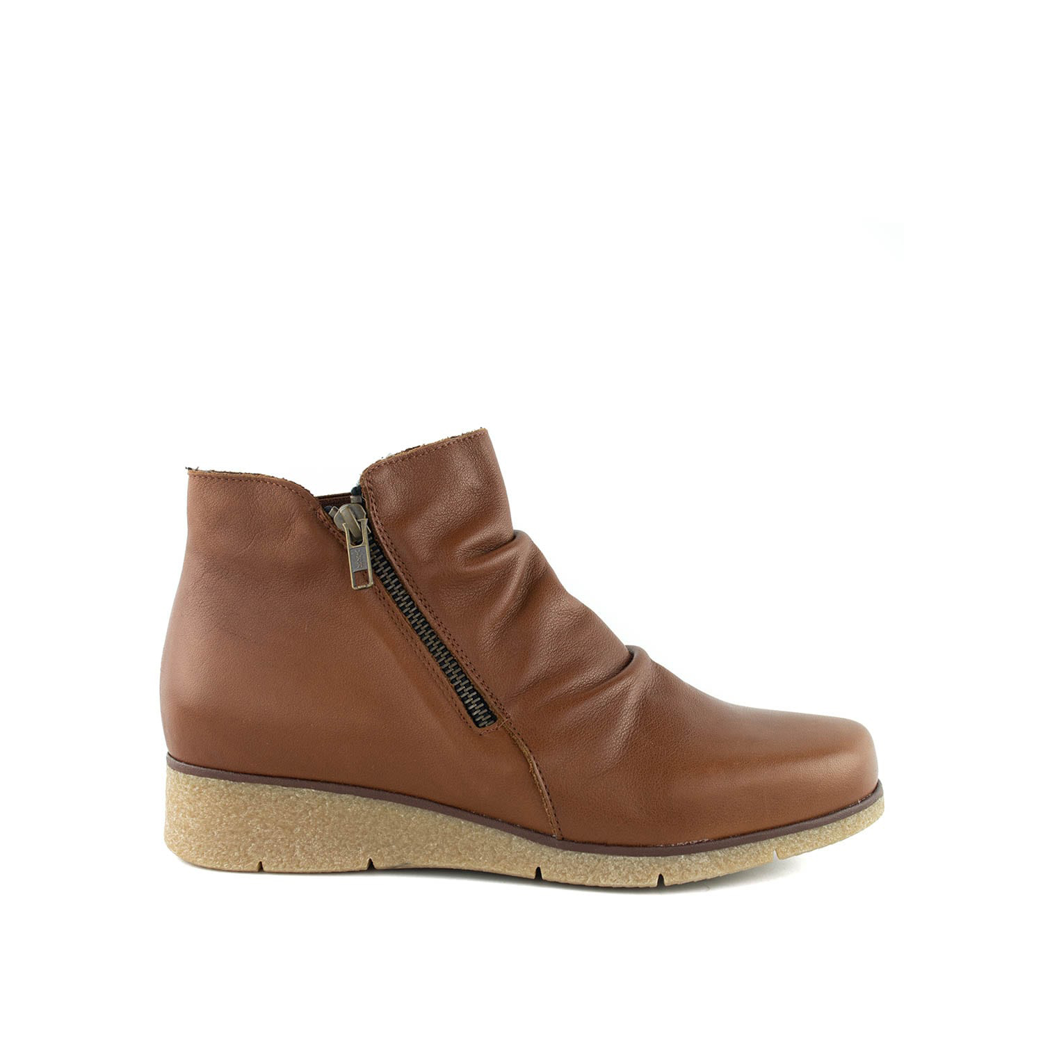 Ταμπά δερμάτινο μποτάκι με πλατφόρμα